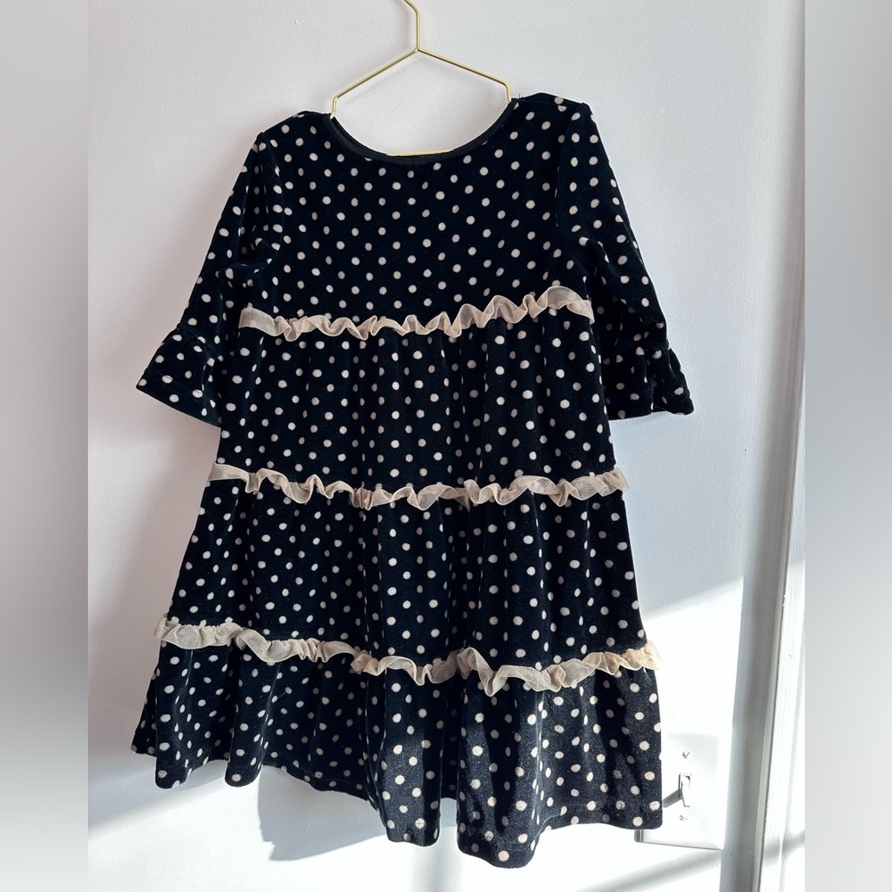 Hanna Andersson Black and Cream Velour Polka Dot Dress with Flare sleeves